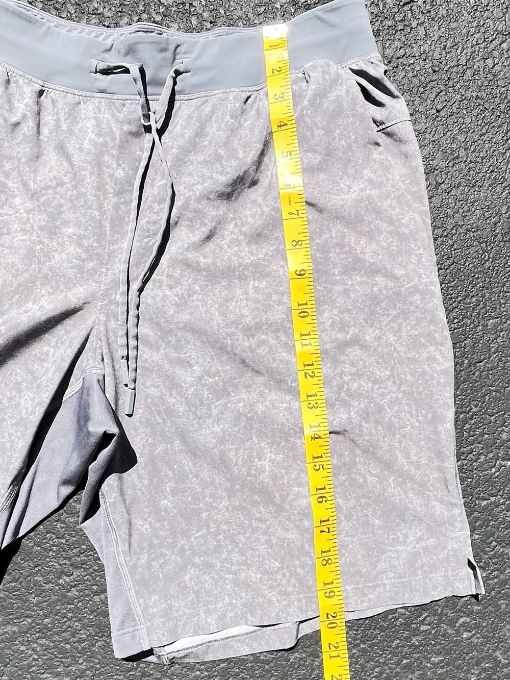 Lululemon T.H.E. Short 9